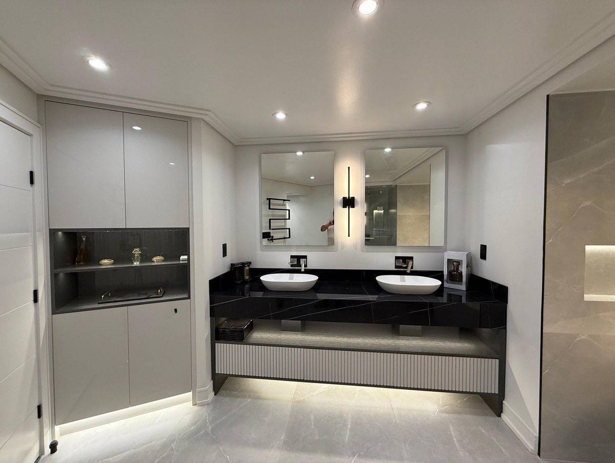 Custom bathroom vanity by KABCO