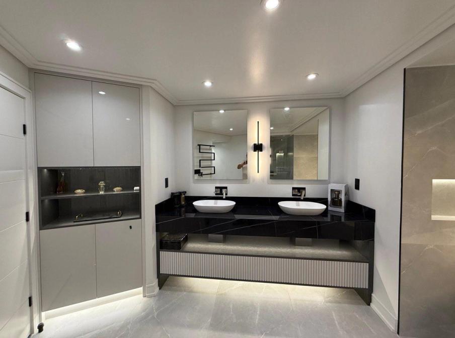 Custom bathroom vanity by KABCO